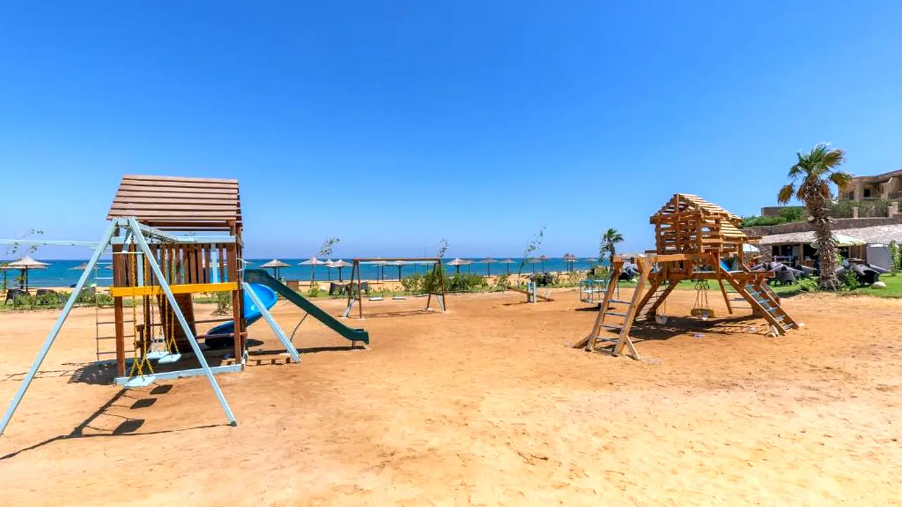 الفندق ميرال - العين السخنة